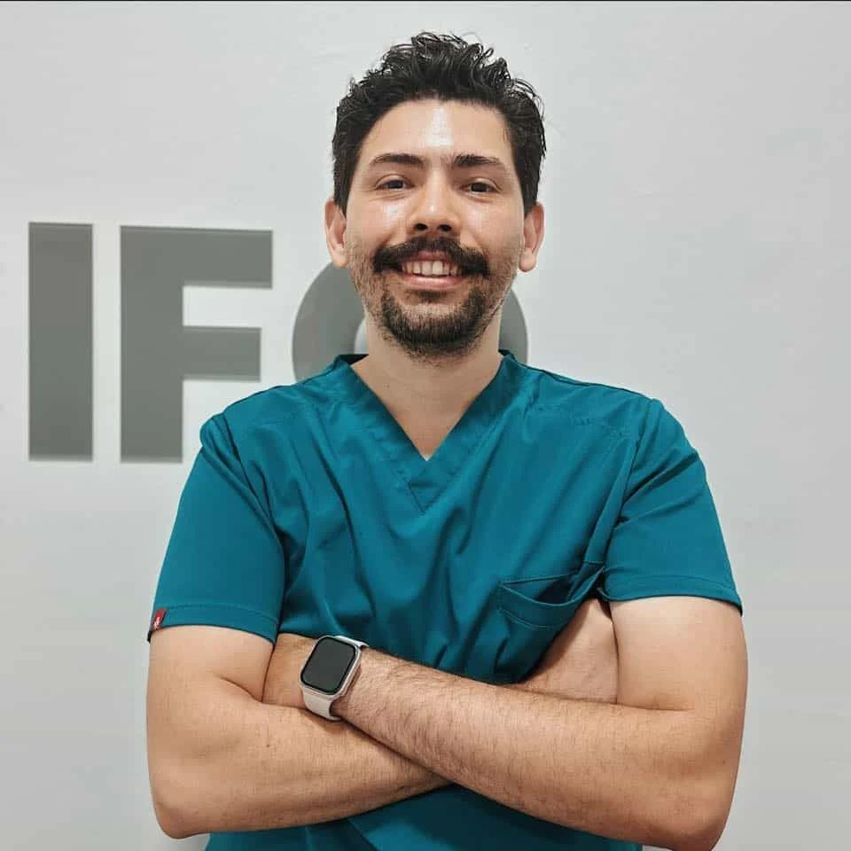 Luis Garza, MD